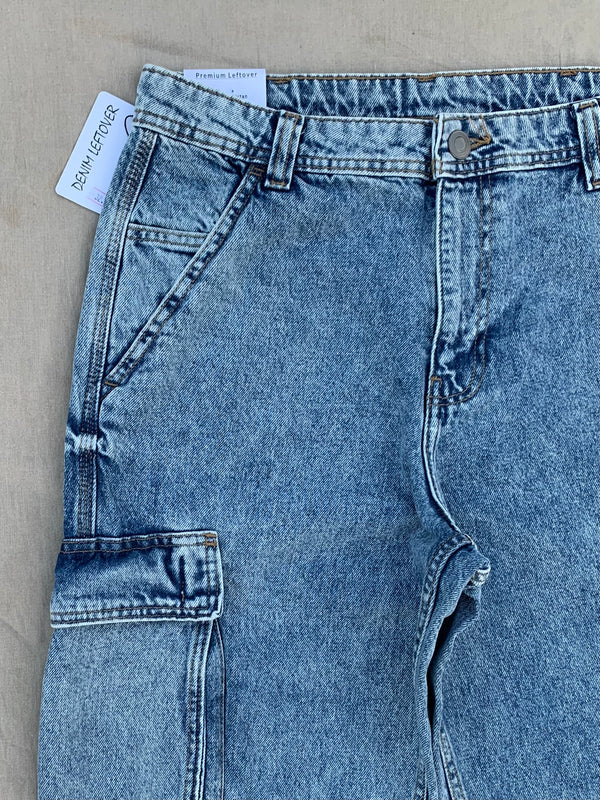 Men's Baggy Fit Medium Blue Cargo Jean