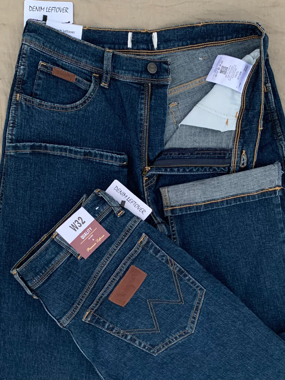 Men's Relaxed Fit Dark Blue Jean
